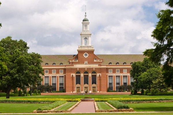 Você está visualizando atualmente Bolsas de estudo de graduação na Oklahoma State University