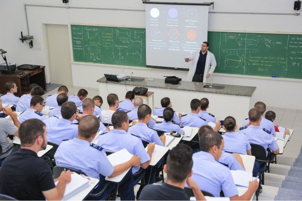 Você está visualizando atualmente Cecierj recebe inscrições para preparatório de escolas técnicas e militares 2022