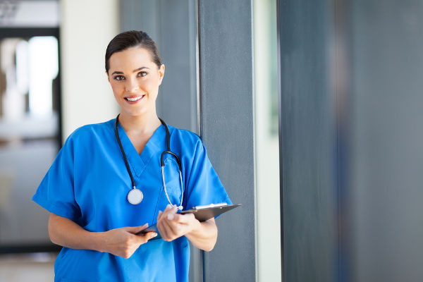 Leia mais sobre o artigo Dia Internacional da Enfermagem: saiba como é o curso